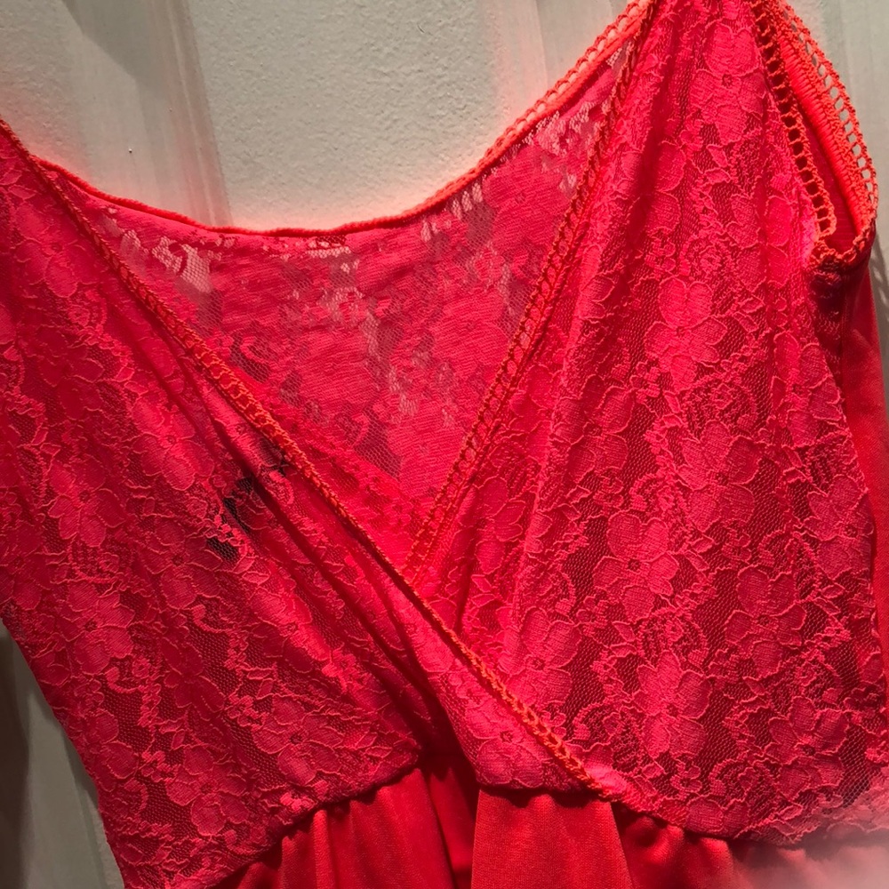 Lace, pink romper - Picture 4 of 4
